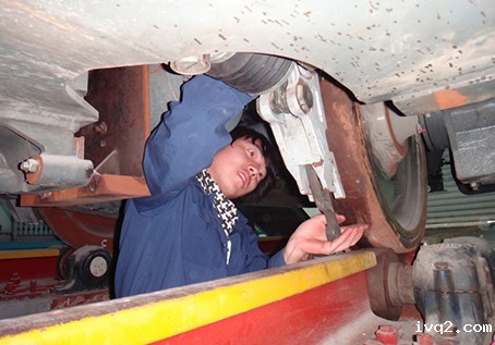 更换不良闸瓦、调整闸瓦间隙操作技能