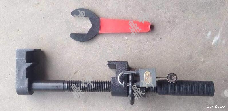 道岔钩锁器安装位置介绍